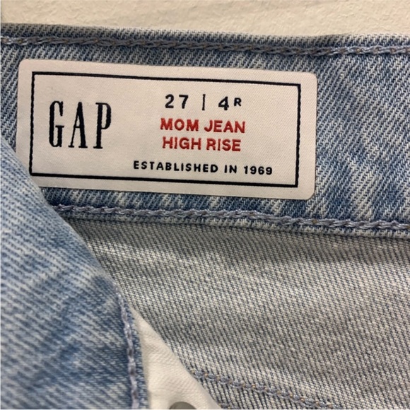 High Rise Mom Jean - Picture 4 of 5